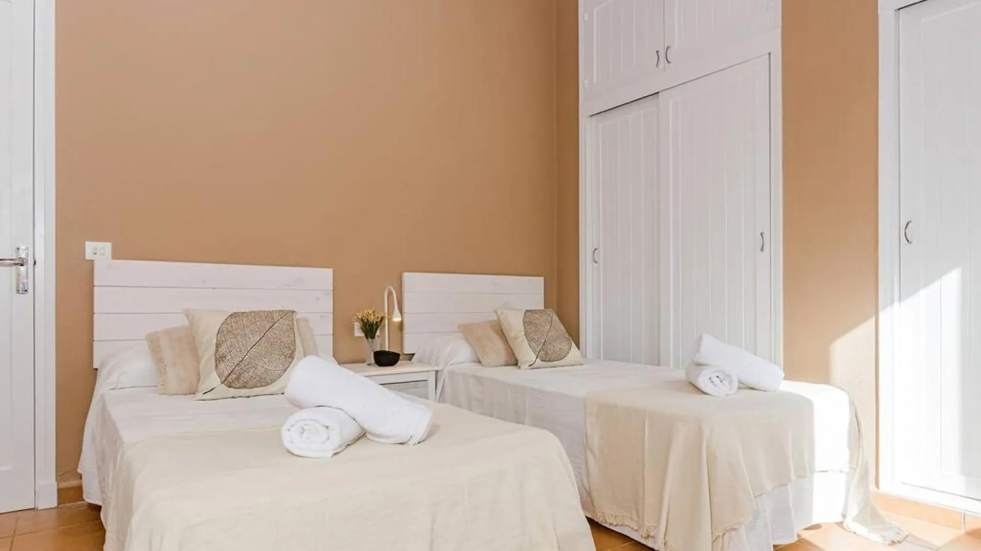Villa Ullastres Бинибека Испания