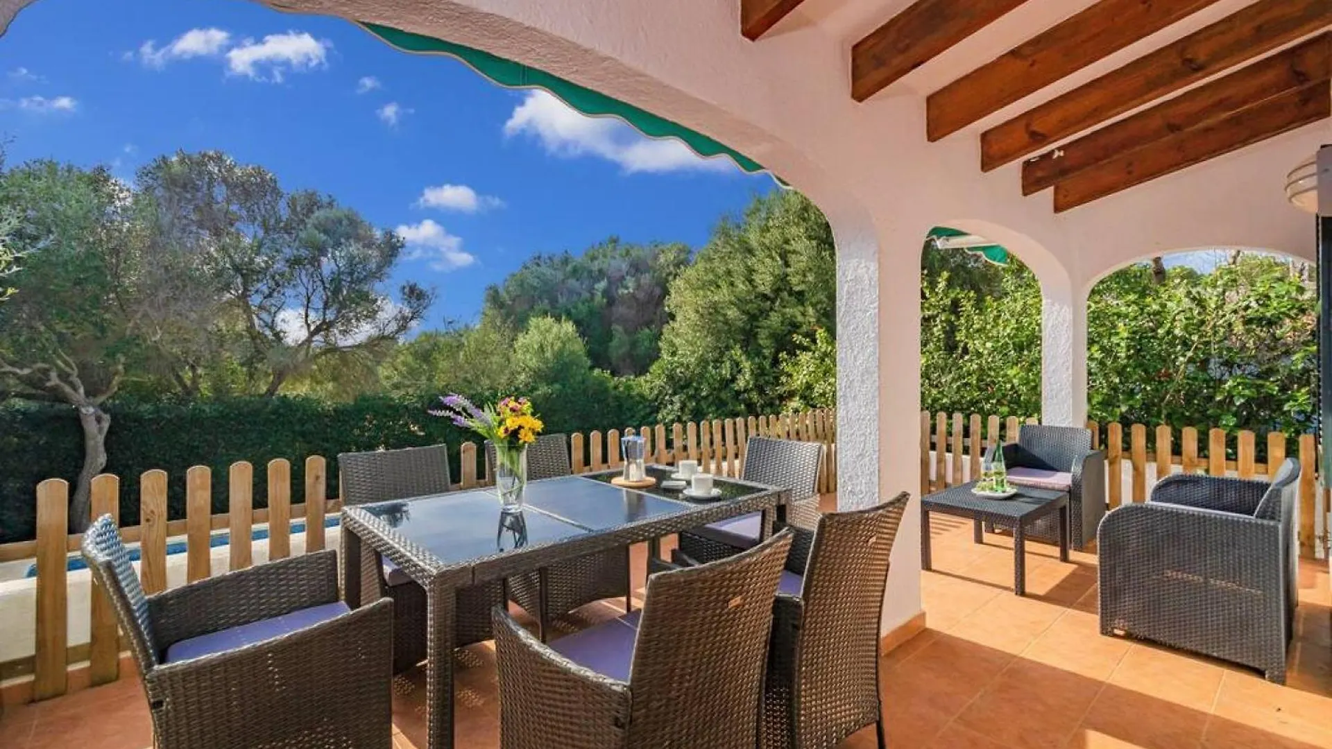 Villa Ullastres Бинибека Испания